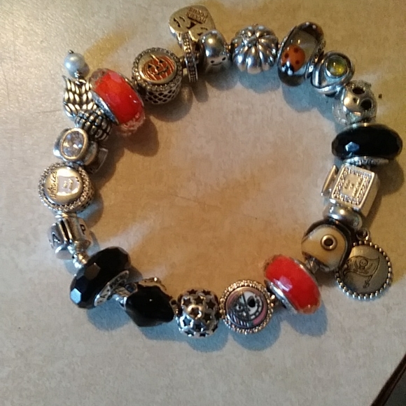 Auth PANDORA 20 CHARMS Halloween bracelet all auth retired new and used 8.5 brac - Picture 9 of 9